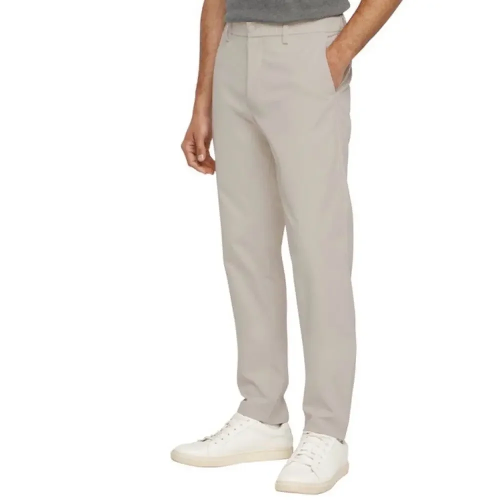 Banana Republic Men's Pale Gray Chino Pants